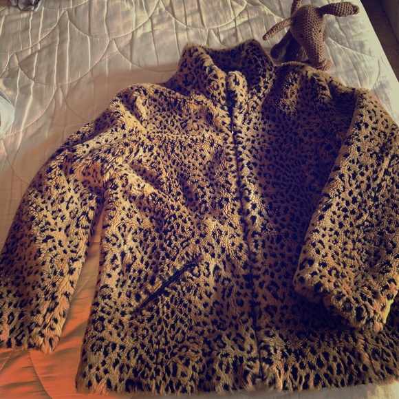 White Stag Jackets & Blazers - Leopard print faux fur jacket — XL 16/18